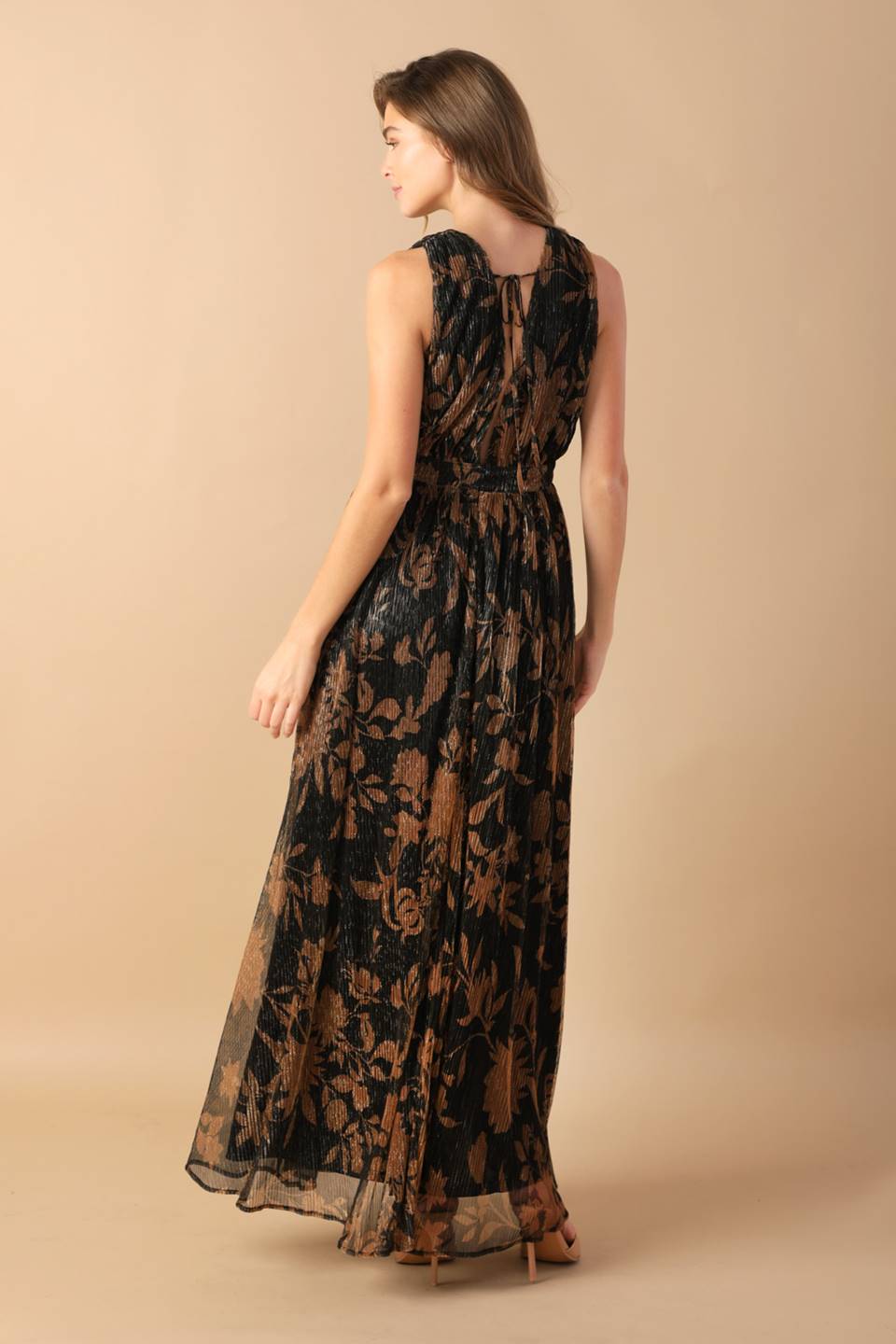 EVERYDAY HUSTLE METALLIC PLEATED MAXI DRESS