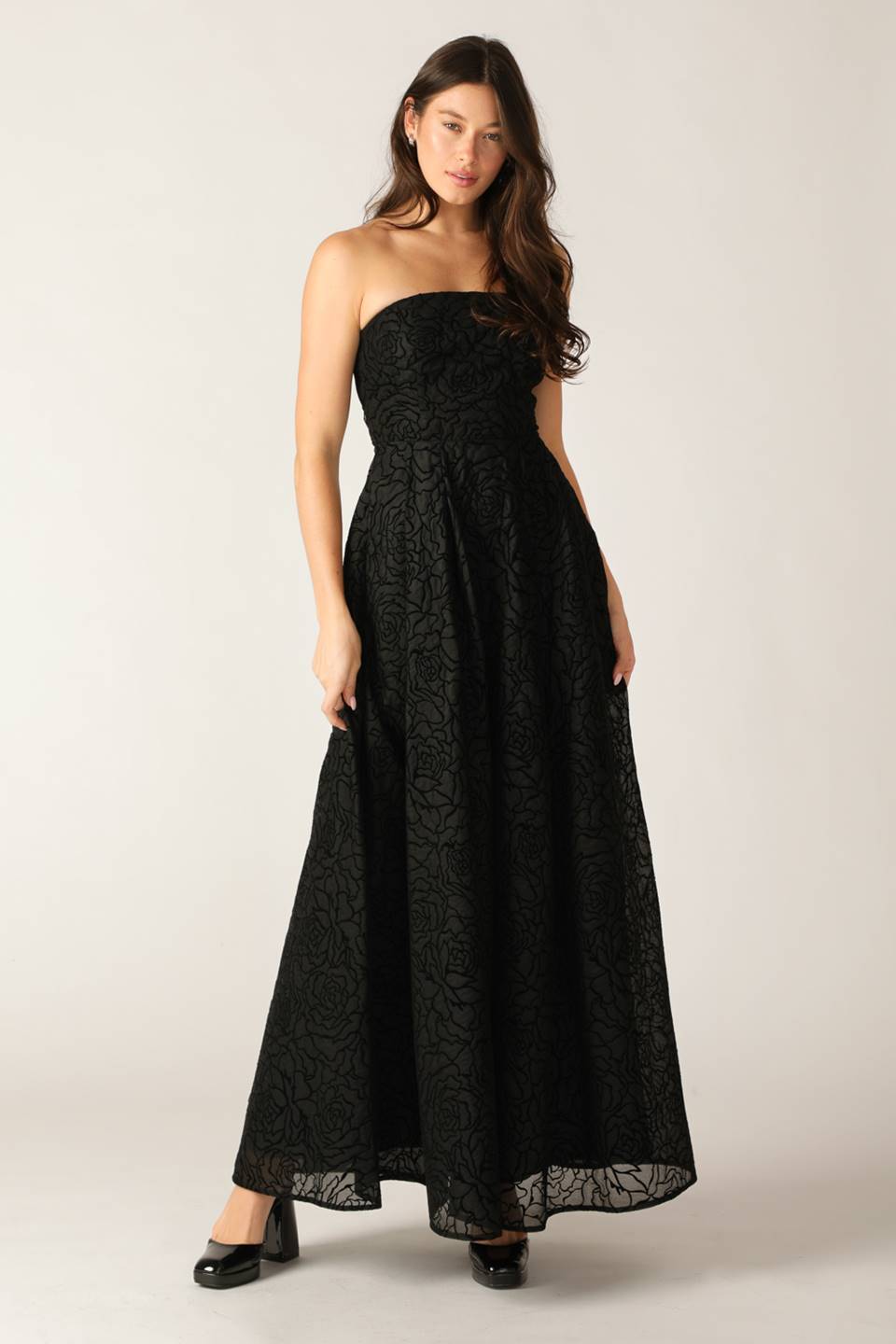 SEARCHING FOR LOVE MAXI DRESS - BLACK