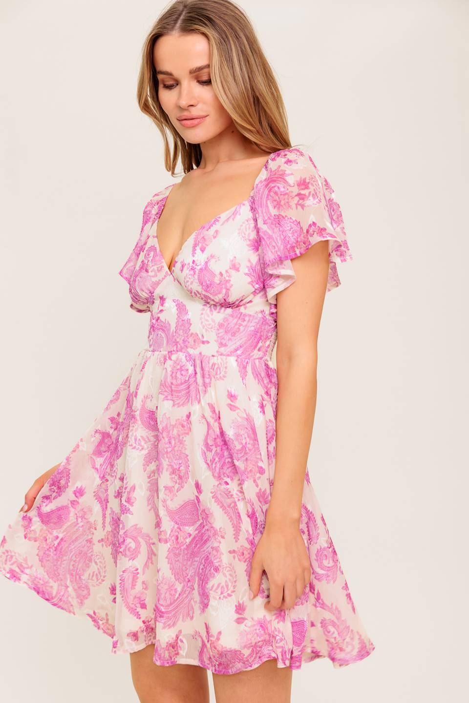 ROMANTIC WALKS FLUTTER SLEEVE MINI DRESS - PINK